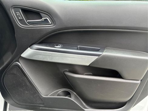 Used 2020 Chevrolet Colorado LT w/ Safety Package RWD image 24
