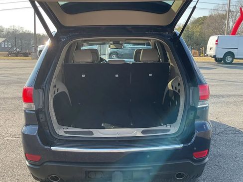 Used 2015 Jeep Grand Cherokee Limited w/ Luxury Group II image 47