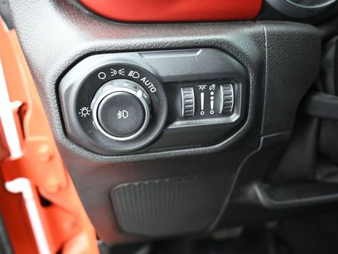 Used 2020 Jeep Wrangler Unlimited Rubicon image 12