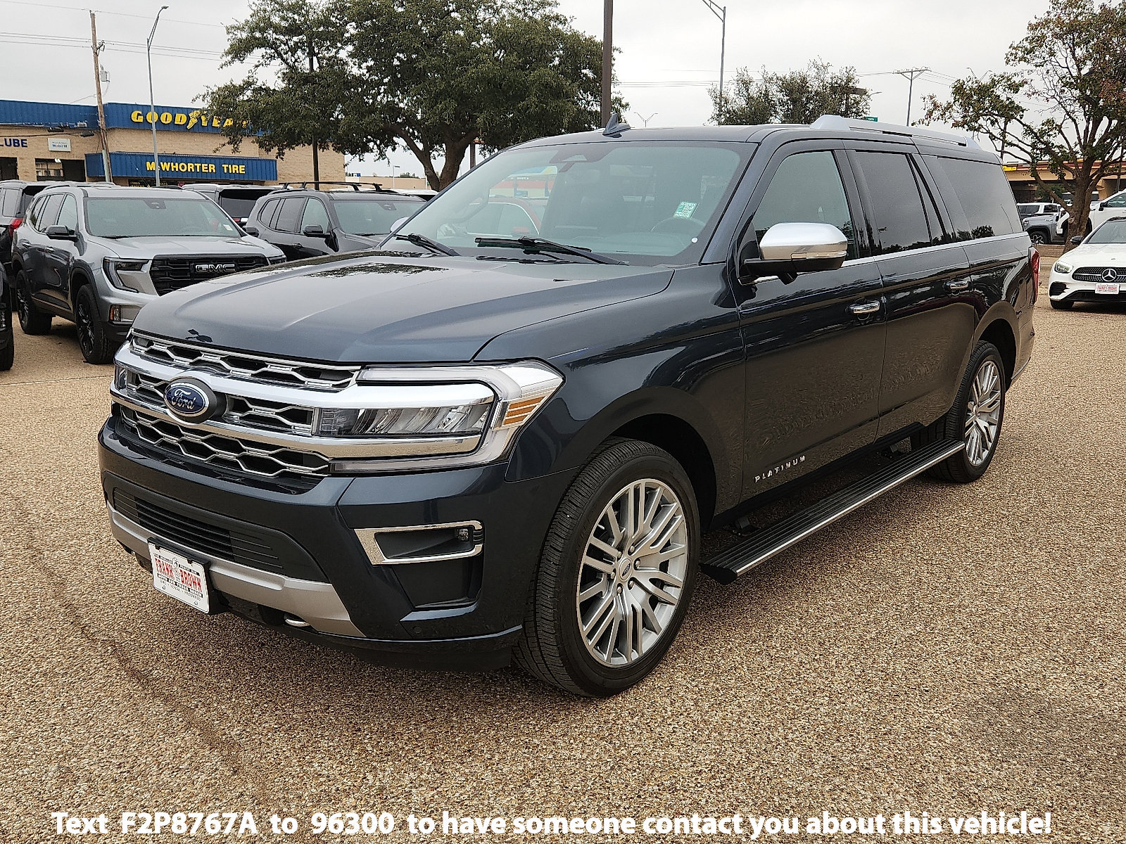 Used 2023 Ford Expedition Max Platinum AWD/4WD image 1