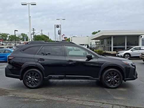 Used 2024 Subaru Outback Onyx Edition XT AWD/4WD image 7