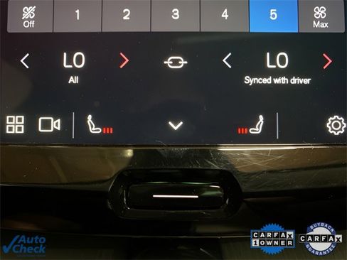 Used 2025 Volvo XC60 B5 Plus image 43