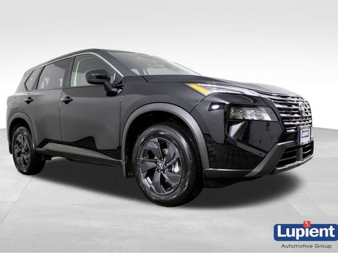 Used 2026 Nissan Rogue SV w/ Cold Weather Package AWD/4WD image 1