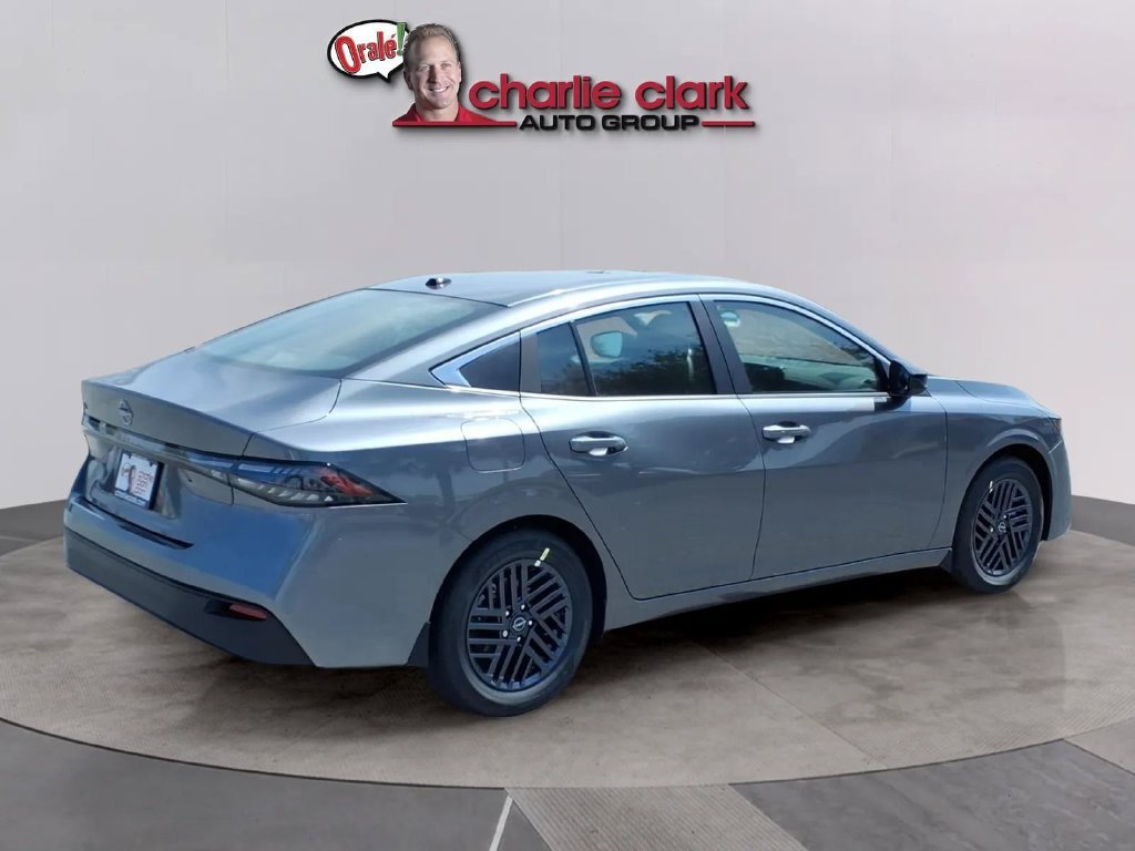 New 2027 Nissan Sentra SV w/ SV Convenience Package FWD image 5