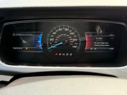 Used 2018 Ford Taurus SEL w/ Equipment Group 201A image 35