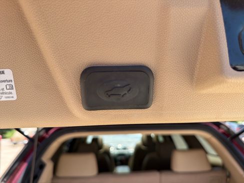 Used 2008 Buick Enclave CXL w/ Entertainment Package #3 FWD image 10