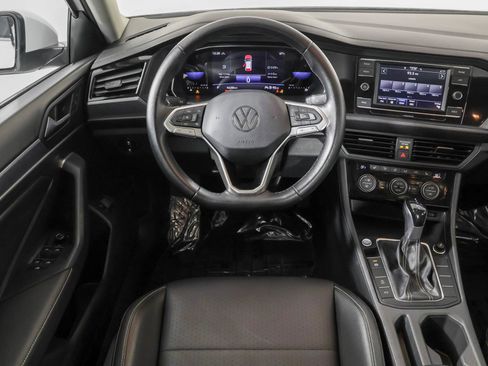 Used 2023 Volkswagen Jetta SE FWD image 37