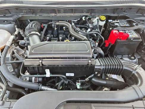 Used 2025 Ford Escape ST-Line FWD image 28