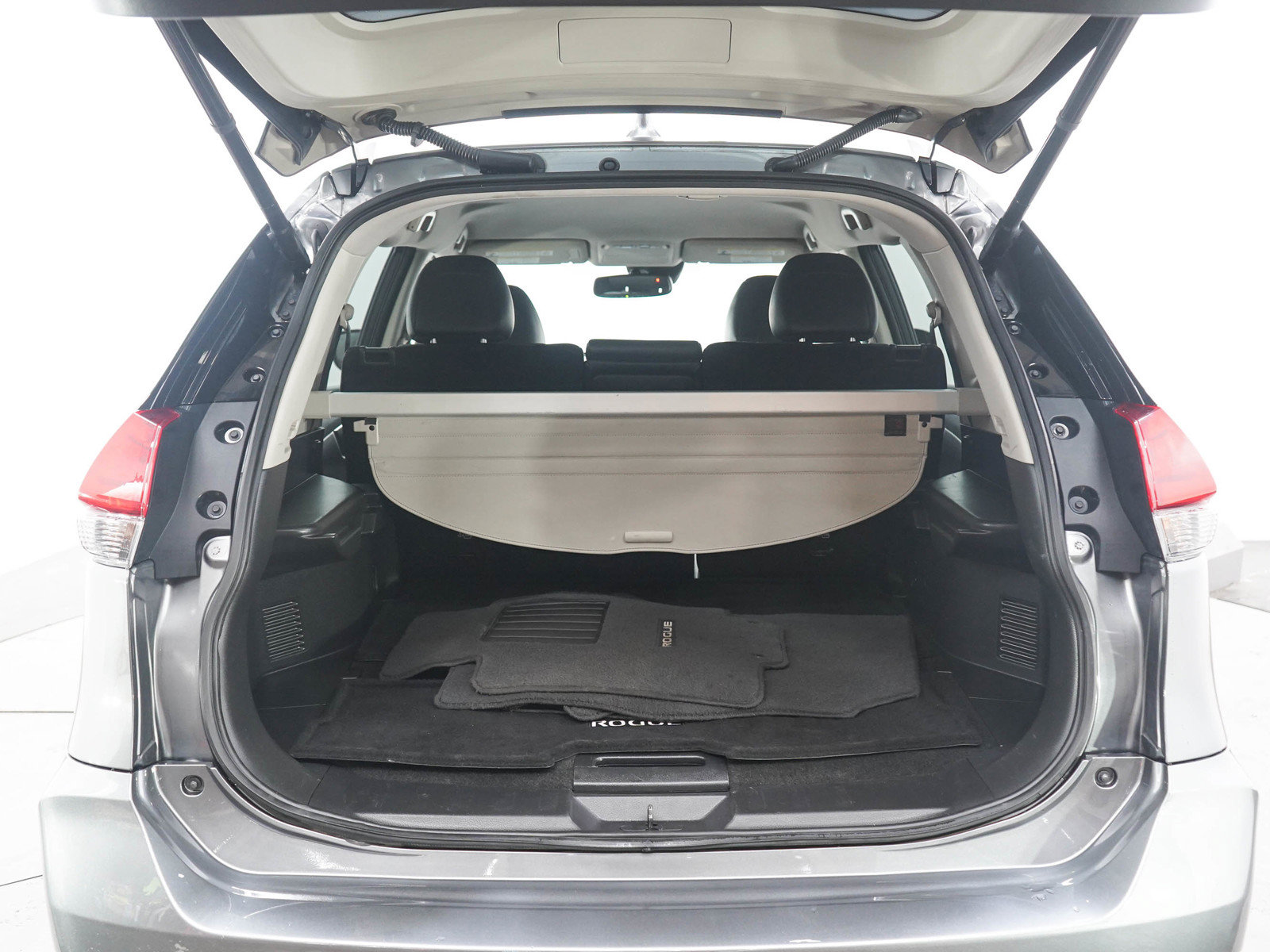Used 2017 Nissan Rogue SL AWD/4WD image 15