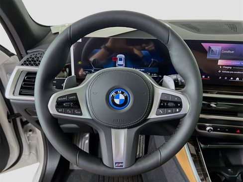 New 2026 BMW X5 xDrive50e w/ M Sport Package image 13