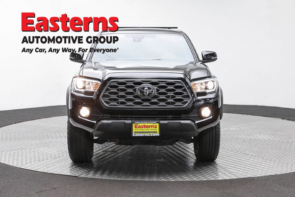 Used 2021 Toyota Tacoma TRD Off-Road AWD/4WD image 4