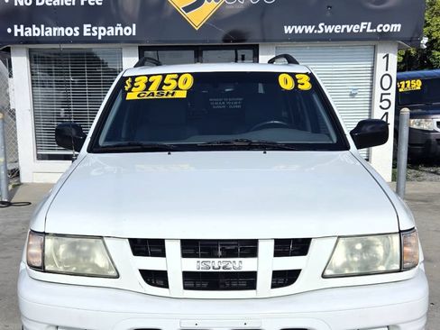 Used 2003 Isuzu Rodeo S RWD image 3