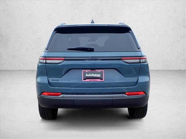 New 2027 Jeep Grand Cherokee Limited AWD/4WD image 3