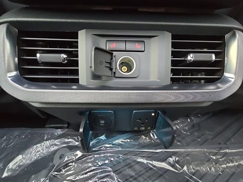 New 2025 Ford F150 Platinum w/ Equipment Group 702A High image 59