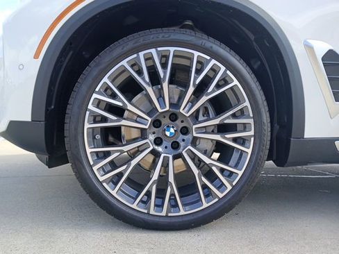 New 2026 BMW X5 sDrive40i RWD image 5