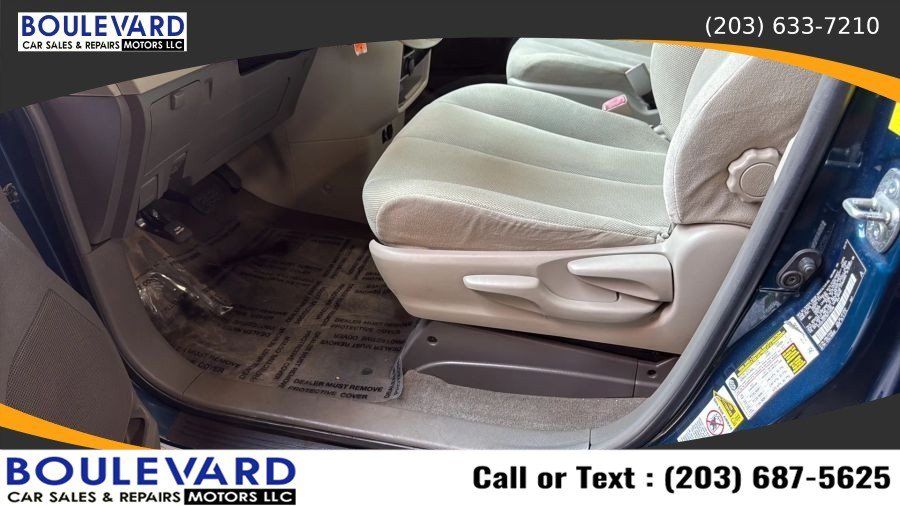 Used 2011 Toyota Sienna FWD image 23