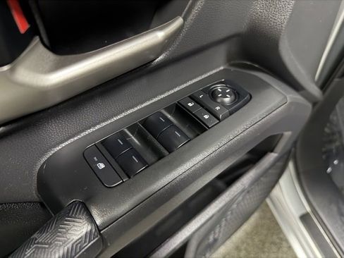 Used 2024 Toyota Tacoma TRD Off-Road image 18