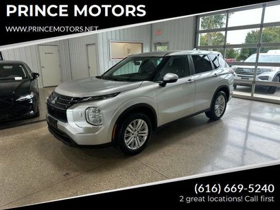 Used 2023 Mitsubishi Outlander ES