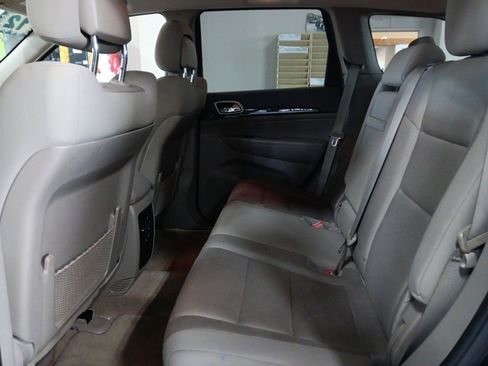 Used 2012 Jeep Grand Cherokee Laredo image 9