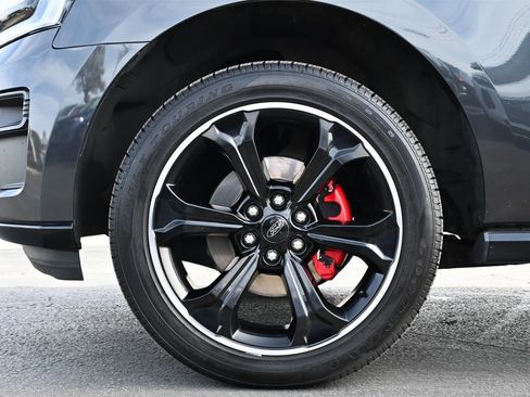 Used 2022 Ford Expedition Max Limited image 27