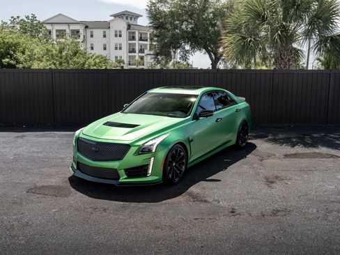 Used 2019 Cadillac CTS V w/ Luxury Package RWD image 31