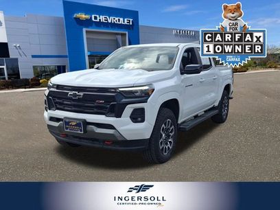Used 2024 Chevrolet Colorado Z71 w/ Z71 Convenience Package 2