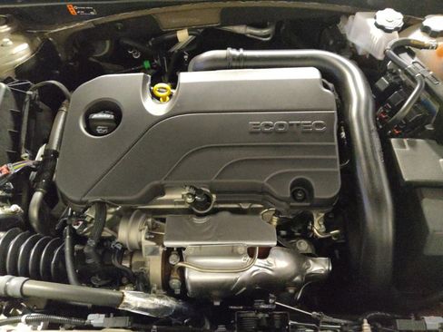 Used 2024 Chevrolet Malibu LT image 30