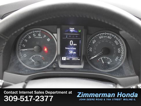 Used 2022 Toyota Tacoma TRD Off-Road image 8