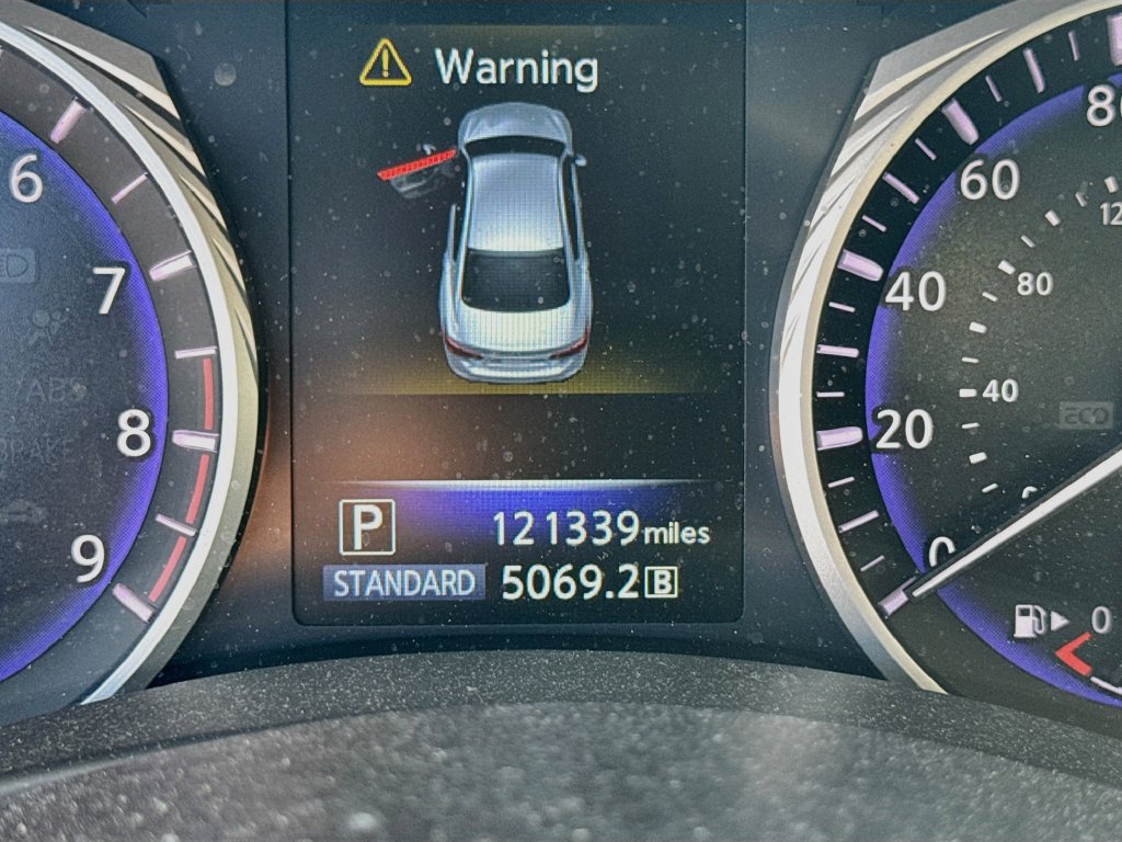 Used 2015 INFINITI Q50 Premium w/ Navigation Package AWD/4WD image 10