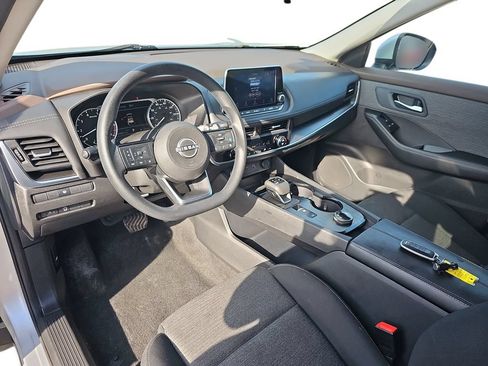 Used 2023 Nissan Rogue SV AWD/4WD image 16