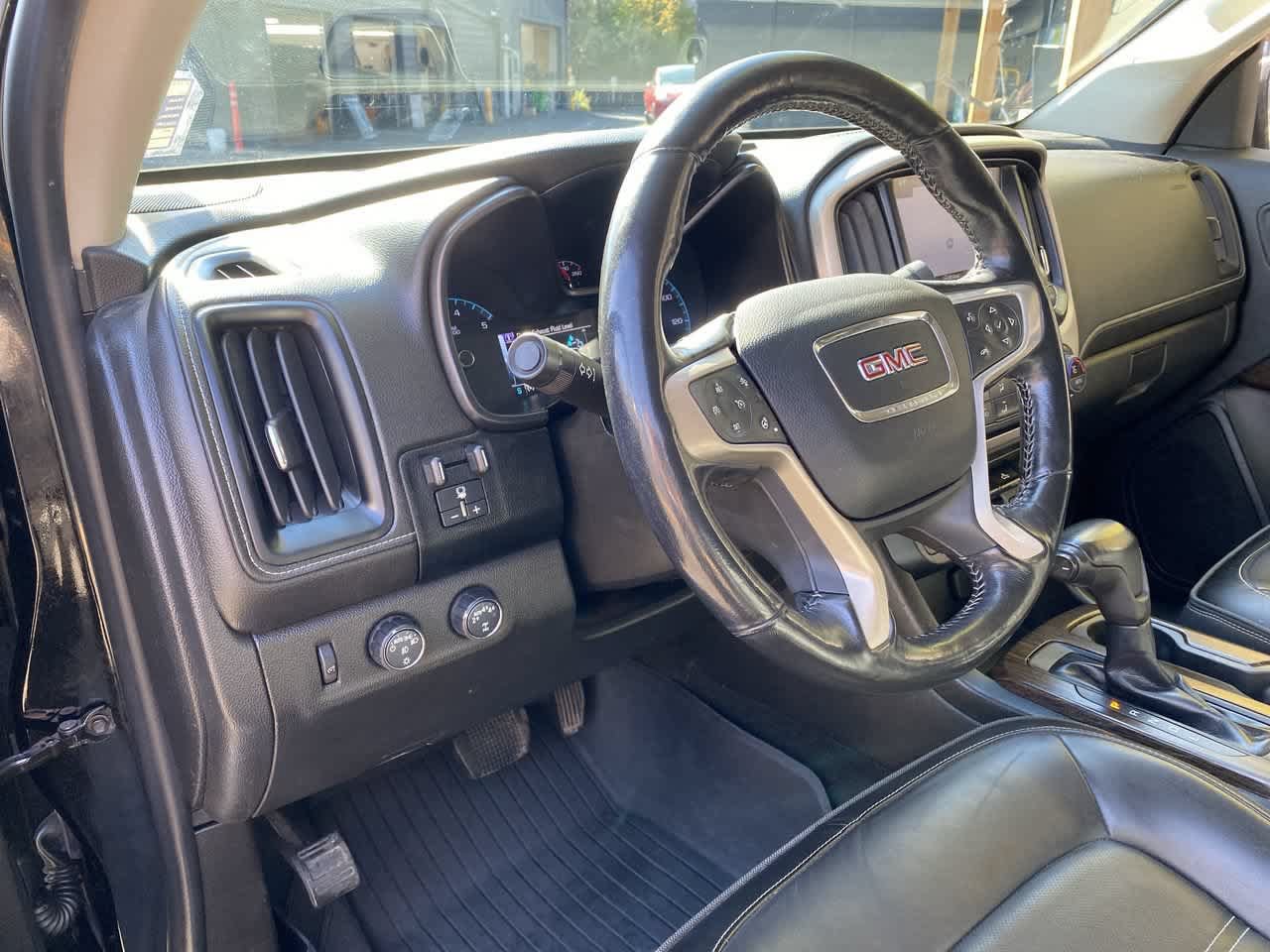 Used 2018 GMC Canyon Denali AWD/4WD image 2