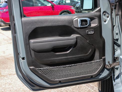 Used 2026 Jeep Wrangler Unlimited Sport AWD/4WD image 21