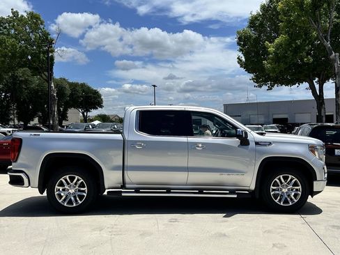 Used 2020 GMC Sierra 1500 SLT AWD/4WD image 3