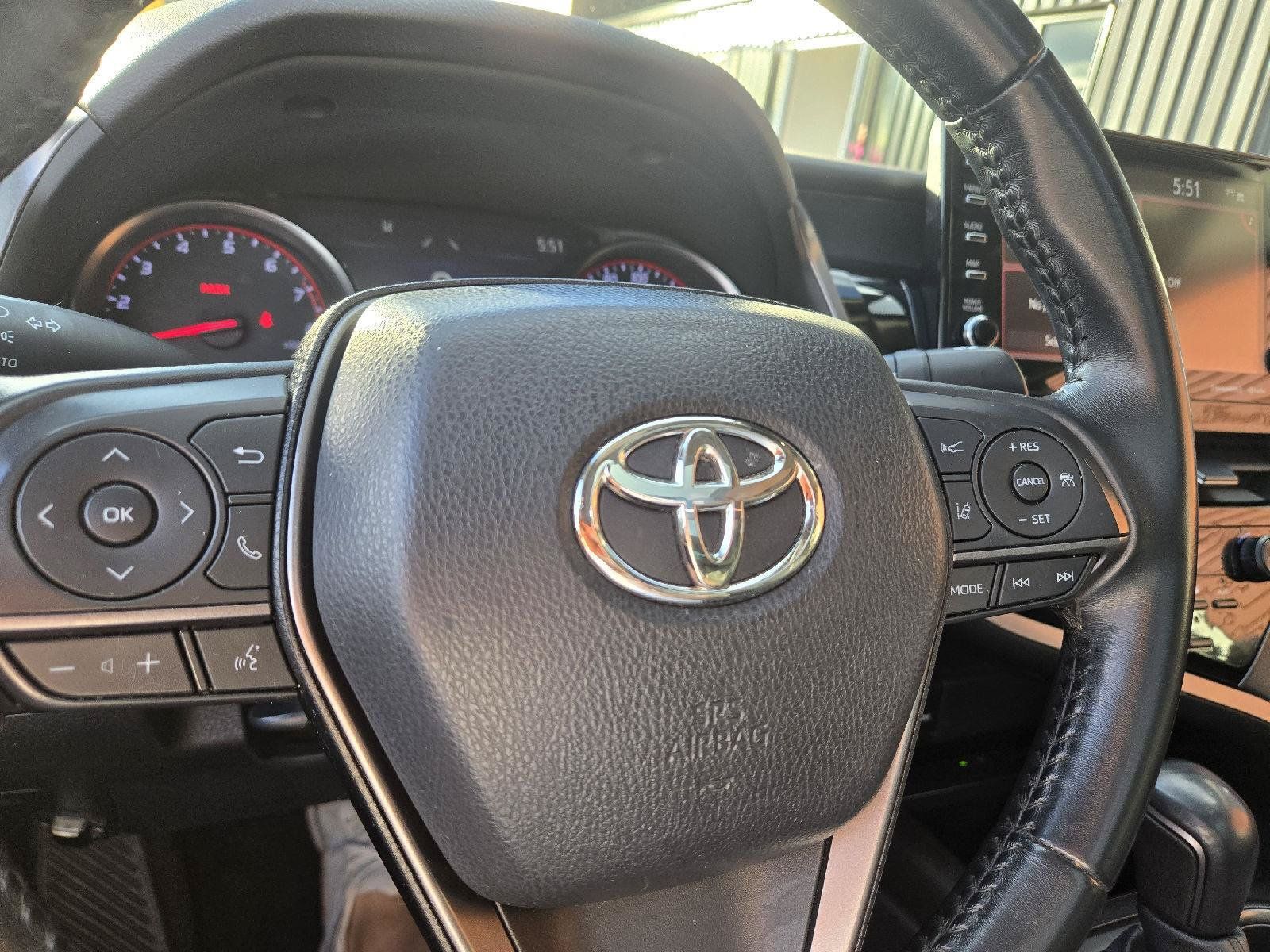 Used 2022 Toyota Camry XSE FWD image 15