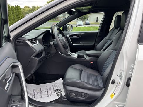 Used 2024 Toyota RAV4 XSE w/ Weather Package AWD/4WD image 13