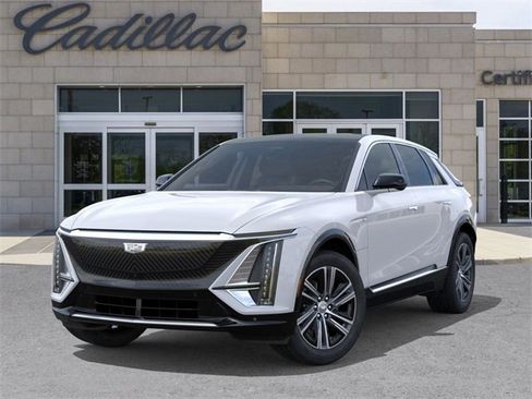New 2026 Cadillac Lyriq Luxury image 6
