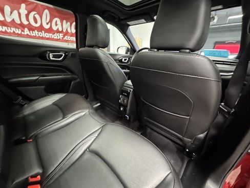 Used 2023 Jeep Compass High Altitude AWD/4WD image 14