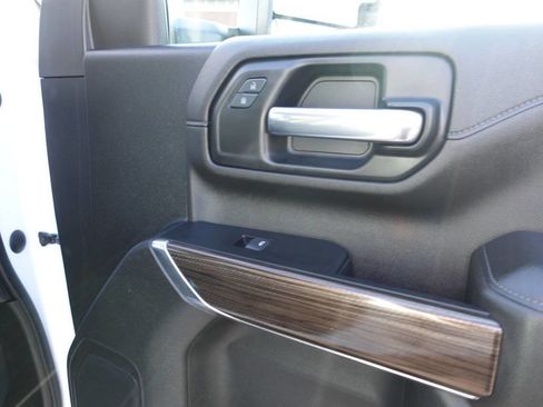 Used 2023 Chevrolet Silverado 2500 LT w/ Z71 Sport Edition image 35