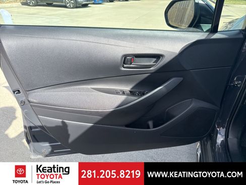 Used 2025 Toyota Corolla LE image 10