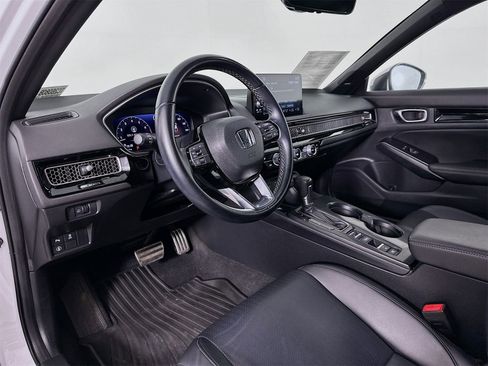 Used 2022 Honda Civic Sport Touring image 9