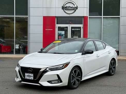 Used 2023 Nissan Sentra SR w/ SR Premium Package FWD image 1