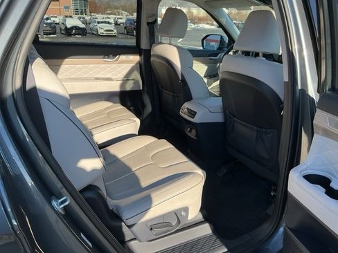 Certified 2022 Hyundai Palisade Calligraphy w/ Cargo Package image 27