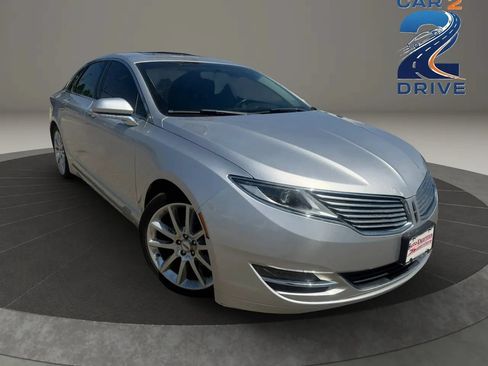 Used 2013 Lincoln MKZ AWD image 2