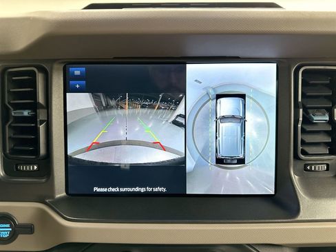 Used 2024 Ford Bronco Wildtrak image 15