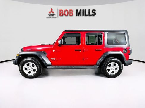 Used 2018 Jeep Wrangler Unlimited Sport S AWD/4WD image 4