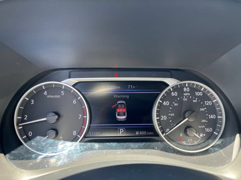 Used 2025 Nissan Sentra SV FWD image 40
