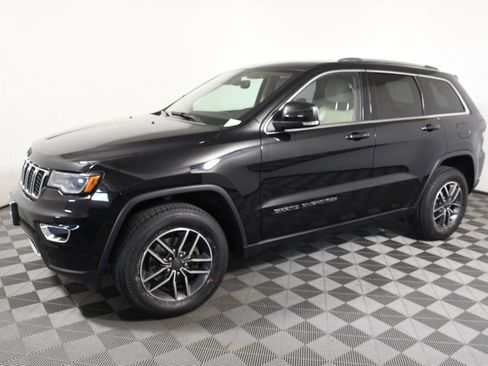 Used 2019 Jeep Grand Cherokee Limited w/ Luxury Group II AWD/4WD image 2