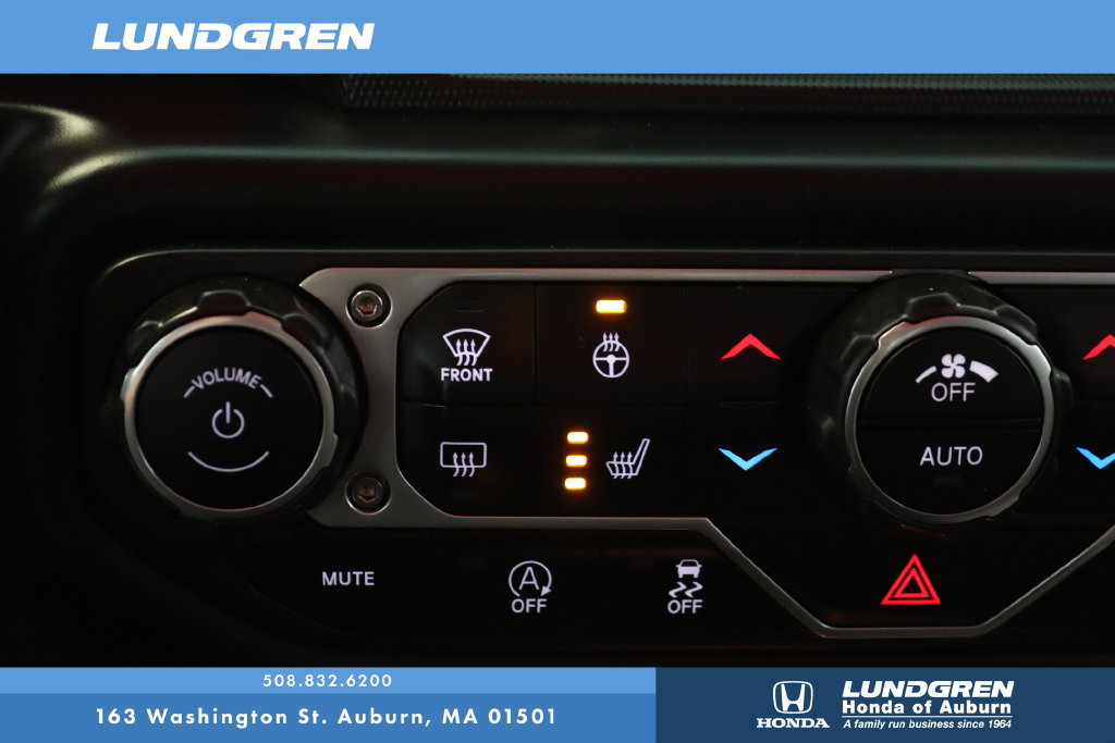 Used 2022 Jeep Gladiator Rubicon w/ LED Lighting Group AWD/4WD image 23
