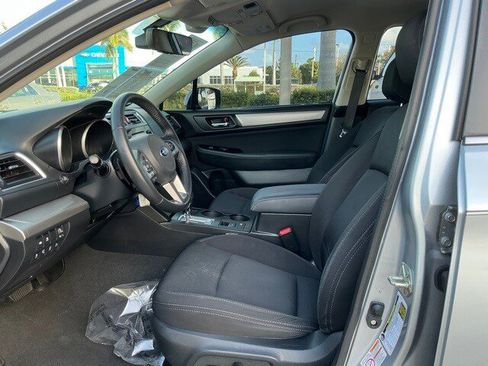 Used 2017 Subaru Legacy 2.5i Premium image 8