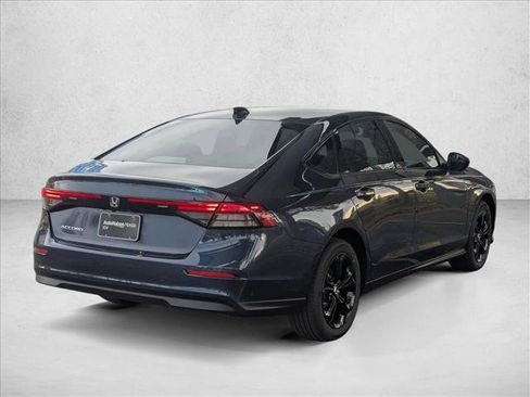 Used 2025 Honda Accord SE image 2